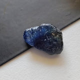 14.6x9mm Blue Sapphire Rough Slice, Raw , Loose Raw Blue Sapphire Slice Gemstone for Pendant / Jewelry, 1 Pc - PDG366