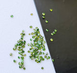 1.3-1.7mm 5 Pieces Green Round Brilliant Cut Melee Diamonds For Jewelry